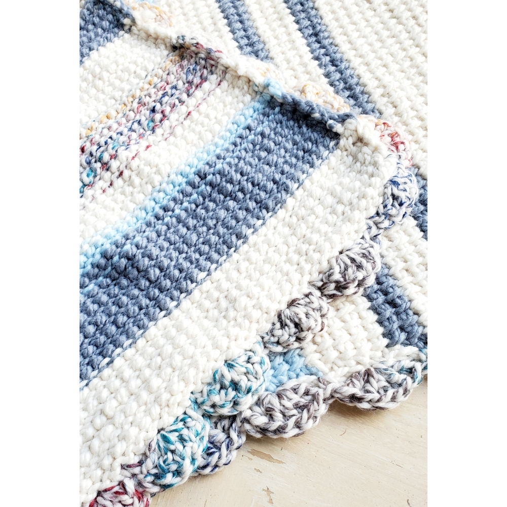 Hand Crocheted Throw - Picture 4 of 5